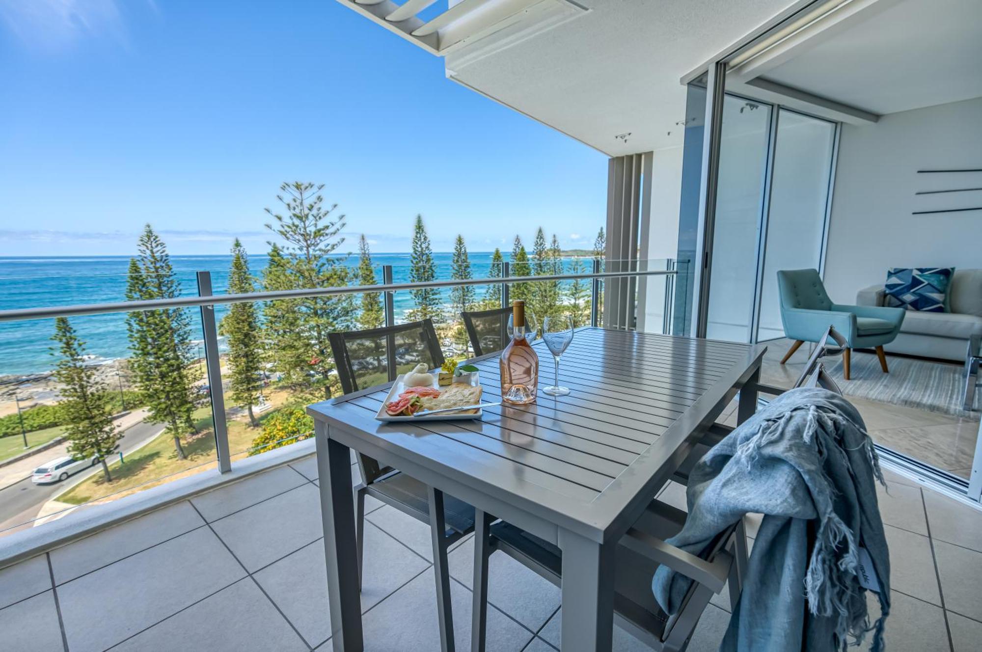 Oceans Mooloolaba Hotel Exterior photo